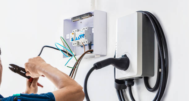Best Circuit Breaker Repair  in Fort Thompson, SD